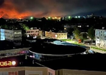 Ukraine deployed new long-range weapon, hints at Russia raid