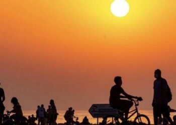 UAE weather: Winds to cause blowing dust as temperatures reach 44°C