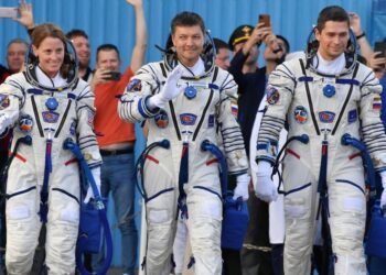 Soyuz spacecraft with US astronaut, two Russian cosmonauts docks at ISS
