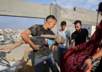 Israel strikes 2 refugee camps in Gaza, death 45