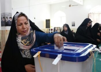 Reformist hopes for breakthrough as Iran votes