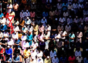 Summer heat kicks; Friday sermons not to exceed 10 minutes