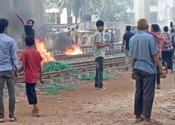 Rail communication between Dhaka and the whole of Bangladesh is closed