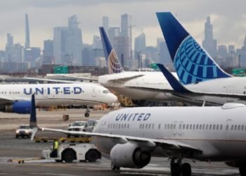 Fear of Iran’s attack, 7 airlines canceled flights to Israel