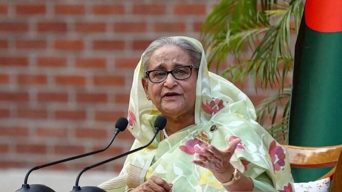 Sheikh Hasina, the newly elected Prime Minister of Bangladesh and Chairperson of Bangladesh Awami League, speaks during a meeting with foreign observers and journalists at the Prime Minister's residence in Dhaka, Bangladesh, January 8, 2024. Photo: REUTERS