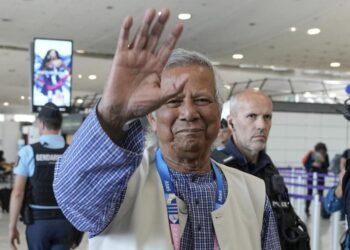 Muhammad Yunus returned to Bangladesh via Dubai transit