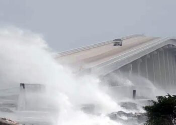 Hurricane Helen hits the Florida coast helene