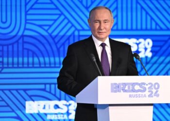 Putin seeks to rival Western power with high-profile summit