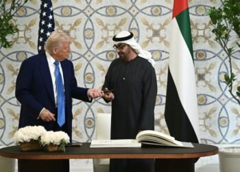 “Global Powerhouses Unite: Abu Dhabi Crown Prince, US President Forge Future at Business Dialogue”