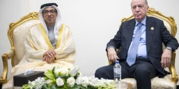 Mansour bin Zayed meets with Turkish President, Iraqi PM on sidelines of ‘Sharm El-Sheikh Peace Summit’