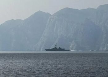 US Navy refuses to provide security in the Strait of Hormuz