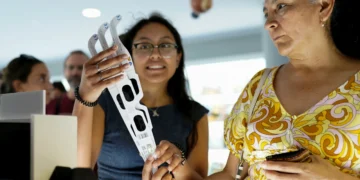 Scientists Prepare New Solar Instrument for Crucial Test During August 12 Total Eclipse