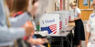 US Midterm Election Stakes Rise as Parties Finalize Candidates for November Control
