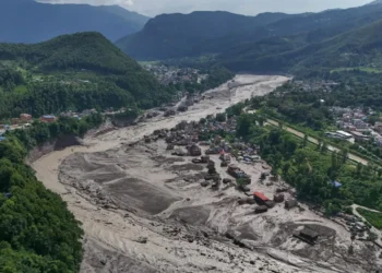Flash Floods Devastate Nepal and Tibet, Leaving Hundreds Missing and Infrastructure Destroyed