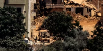 Lebanese PM Demands Withdrawal Timeline as Hezbollah Rejects Ongoing Negotiations