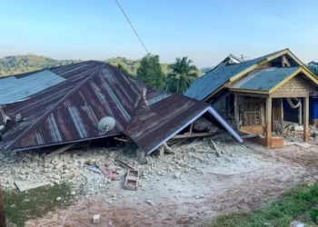 Five Dead After Powerful 7.7 Magnitude Earthquake Rocks Indonesia’s Flores Island