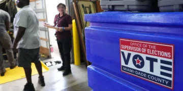 Florida Primary Voters Head to Polls for Key Governor and Senate Nominations