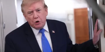 Trump Claims Imminent Iran Deal as Diplomatic Efforts Over Strait of Hormuz Intensify
