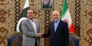 Pakistan’s Army Chief Heads to Tehran as Regional Mediation Efforts Face Critical Test