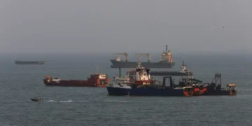 UAE Imposes Total Trade Embargo on Iran Following Alleged Missile Attack