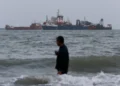 US Prepares New Sanctions as Iran Vows to Maintain Defiant Economic Stance