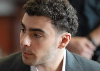 Luigi Mangione in Negotiations for Potential Federal Plea Deal in UnitedHealthcare Case