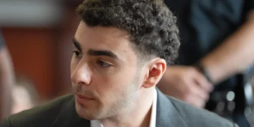 Luigi Mangione in Negotiations for Potential Federal Plea Deal in UnitedHealthcare Case