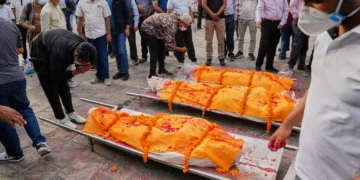 Nepal Flood Survivors Use Emergency Ziplines as Death Toll Climbs Past 1,100
