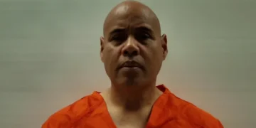 Federal Prosecutors Charge ICE Officer Following Shooting of Venezuelan Immigrant in Minnesota